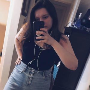 Meet your Posher, Kaitlin